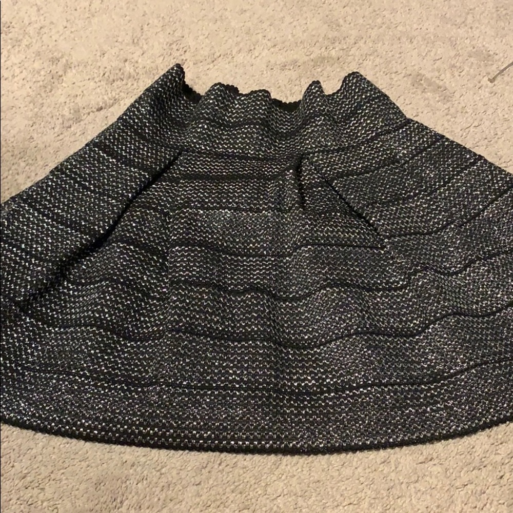 H&M grey/silver skirt with stretch waist.